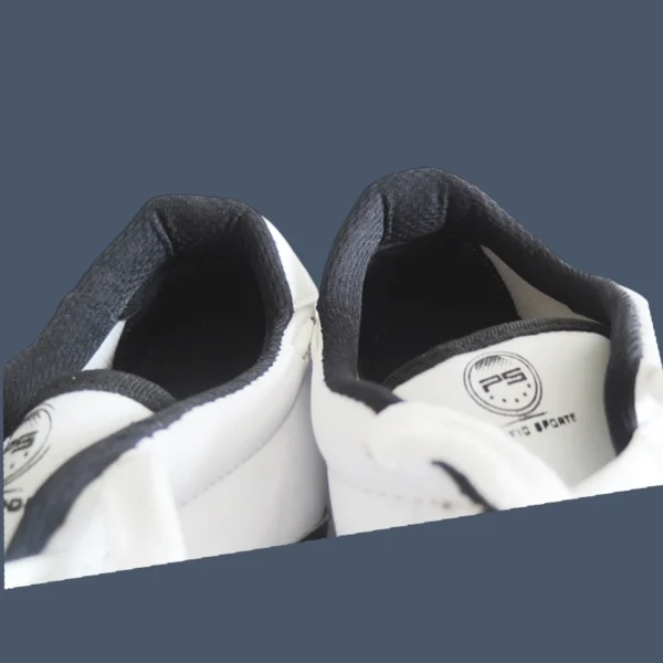 TKD_shoes_ankle View of ankle padding in the top of Taekwondo training shoes