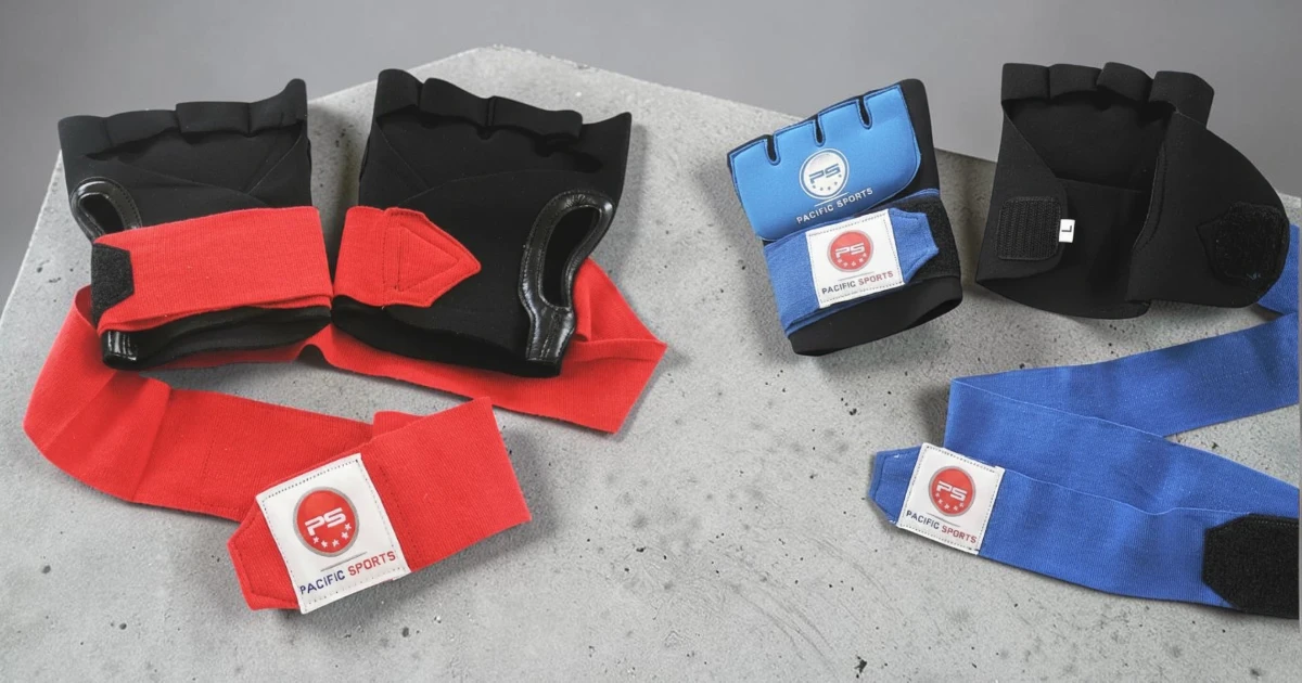 Image shows 2 pair gel hand wraps, 1 in red and 1 in blue.