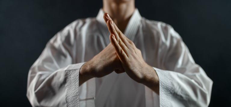 Best Guide to Karate Equipment for Beginners to Advanced Karatekas